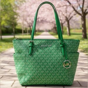 Michael Kors Jet Set East West Top Zip Tote Palm (NWT)